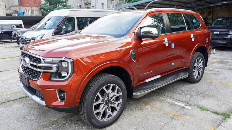Everest Titanium 4x4 10AT 2.0L